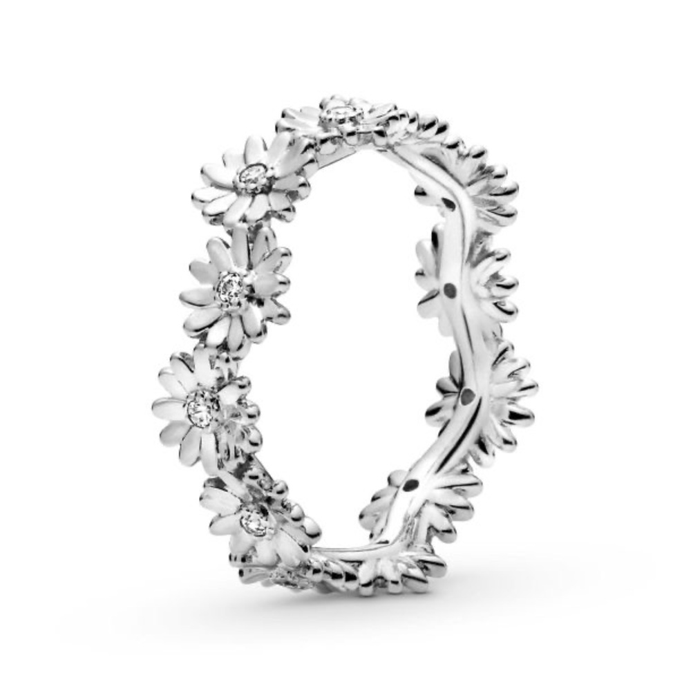 Pandora Sparkling Daisy Flower Crown Ring Size 6.5